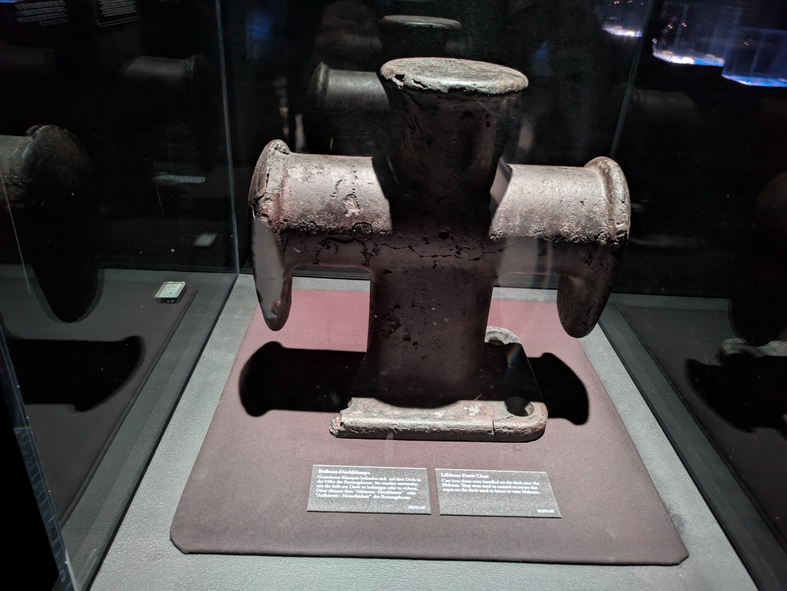 PXL 20241217 115353319.NIGHT